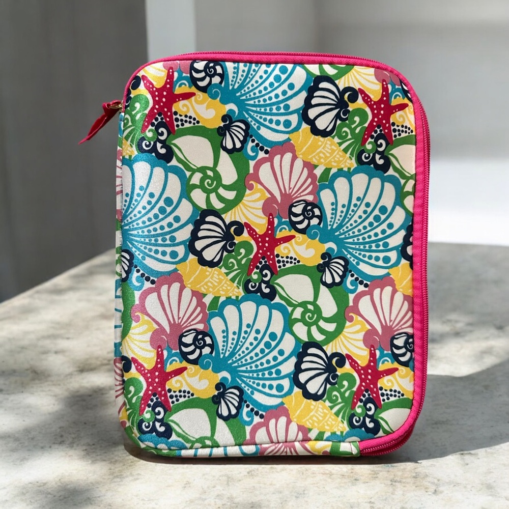 Lily Pulitzer Neoprene Laptop/Tablet case - Nautical/Sea Excellent Condition